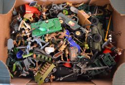 Various toy soldiers & vehicles etc