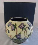 Boxed Moorcroft 'hepatica' pattern vase H 11 cm