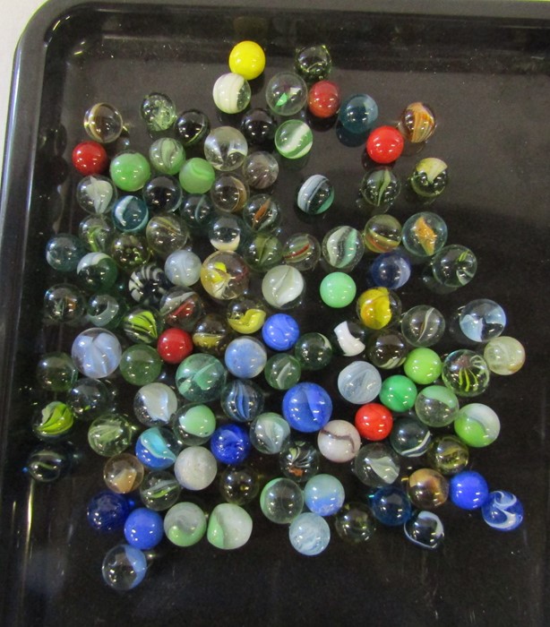 Selection of assorted marbles inc some early examples - Image 4 of 6