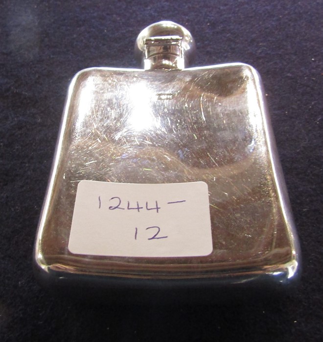 Victorian silver hip flask Birmingham 1894 H 11.5 cm weight 3.77 ozt - Image 7 of 8