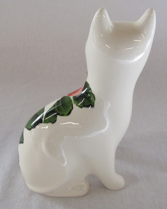 Wemyss G Hill Pottery cat, cabbage rose pattern, H 18 cm - Image 2 of 4