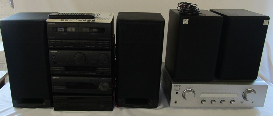 Pioneer stacking system with pair of Pioneer speakers, Sony amplifier TA-FE370 and a further pair of