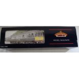 Bachmann Branch-Line boxed OO gauge 32-900A class 108 2 car DMU set BR Green with speed whiskers