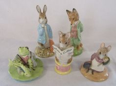 5 large Beswick and Royal Albert Beatrix Potter figurines - Jeremy Fisher catches a fish L 11 cm,