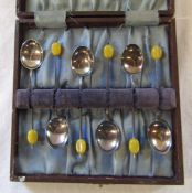 Cased set of silver coffee bean spoons, Birmingham  1932, total weight 1 ozt