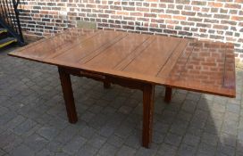 Early 20th century draw leaf table L 205 cm D 106 cm