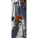 5 Acrow props, 2 scaffolding poles & a melting pot