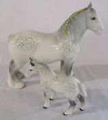 Beswick large dapple grey shire horse H 21 cm with foal (foal af)