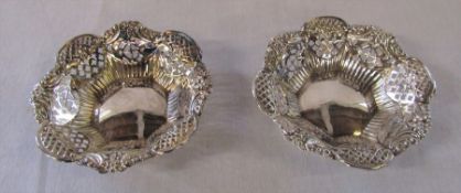 Pair of Victorian silver bonbon dishes Birmingham 1900 D 11 cm weight 2.64 ozt