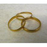 3 22ct gold band rings, size M, N and O, total weight 6.7 g