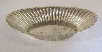 Silver oval dish L 25 cm by American makers Reed & Barton, marked Reed & Barton Sterling X300,