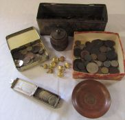 Assorted coins, treen, and Royal Mail buttons etc