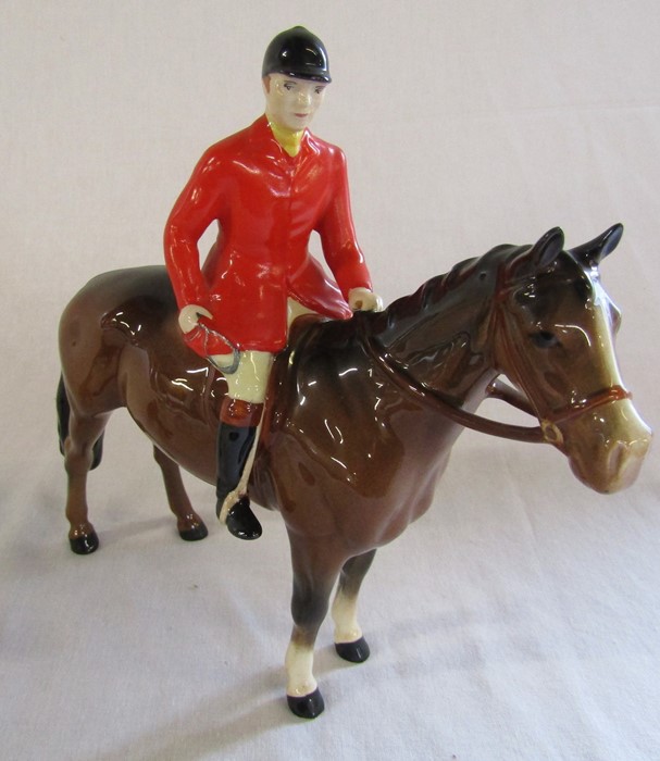 Beswick huntsman with 2 hounds (1 hound tail af) and a fox - Image 4 of 5