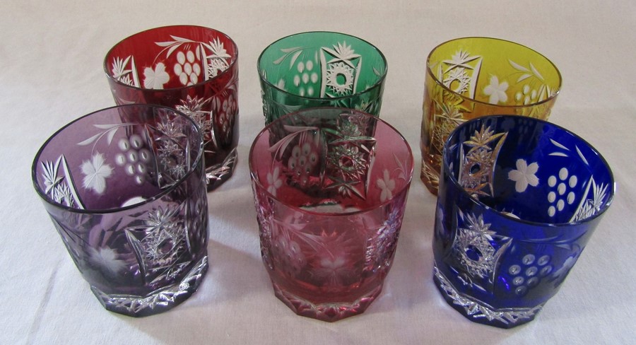 6 harlequin / coloured glass tumblers H 10 cm