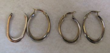 2 pairs of 9ct gold hoop earrings (one earring a/f) weight 4.4 g H 3 cm