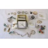 Quantity of mainly silver jewellery inc rings, brooches, earrings and pendants