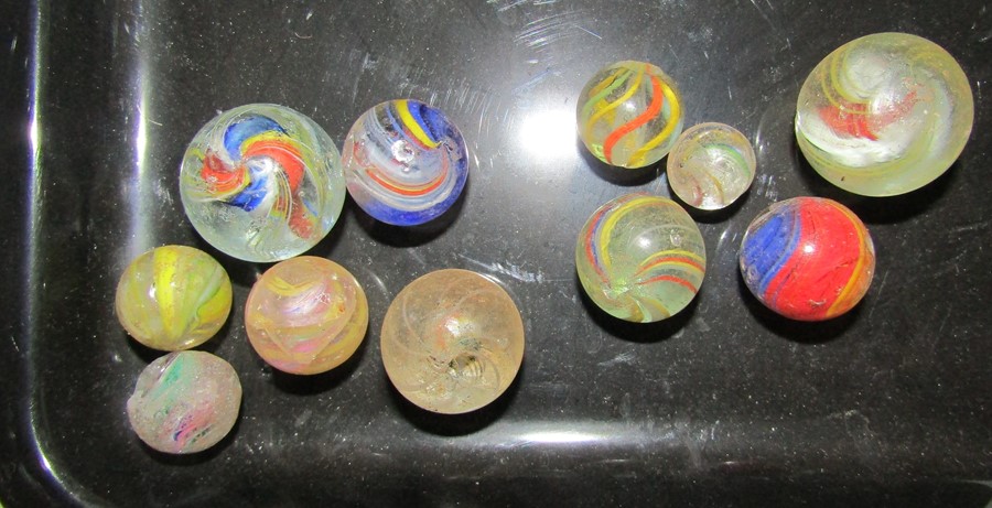 Selection of assorted marbles inc some early examples - Image 2 of 6