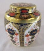 Royal Crown Derby imari pattern 1128 ginger jar (second quality) H 11 cm
