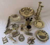 Assorted brassware inc pair of candlesticks, dishes, ashtrays, shell cases and a tazza