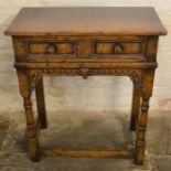 Titchmarsh & Goodwin oak hall table (2020 Retail Price List £1040) Ht 71cm W 61cm D 30cm