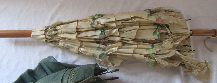 3 vintage parasols (all with damage to fabric) L 115 cm, 102 cm and 86 cm - Image 3 of 3