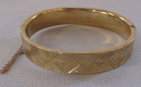 9ct gold textured bangle weight 19 g Birmingham 1989 6.5 cm x 5.5 cm