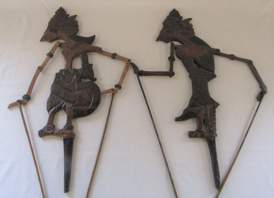 2 Asian wooden shadow puppets H 57 cm - Image 6 of 10