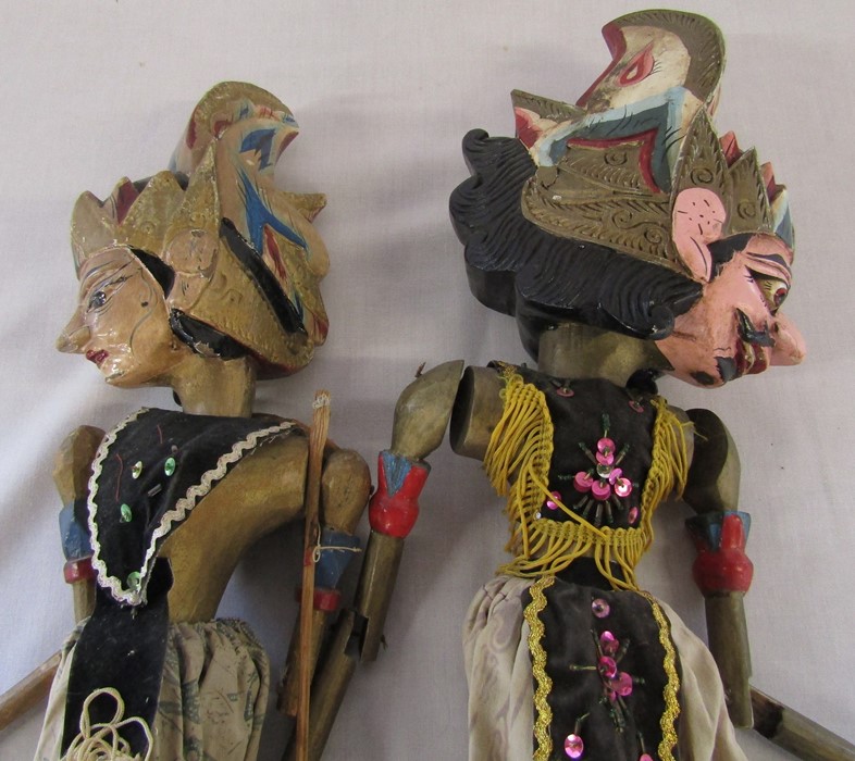 2 antique Indonesian Wayang Golek wooden puppets H 71 cm - Image 2 of 5