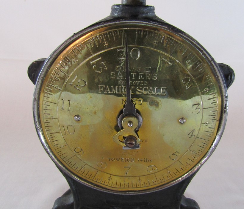 Vintage Class II Salter's improved Family spring balance scales - Image 2 of 3