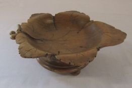 German Black Forest wooden musical leaf dish (currently not working) L 23 cm