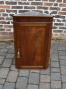 Small 19th century mahogany corner cupboard H 89 cm W 58 cm