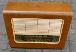 Vintage Regentone radio in a wooden case (untested)