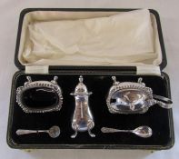 Cased silver condiment set Birmingham 1965 weight without glass liners 4.32 ozt