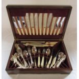 Cased canteen of cutlery