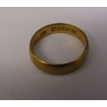 22 ct gold band ring size L weight 3.79 g