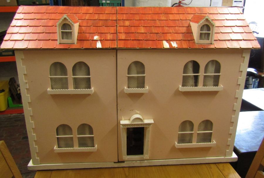 Dolls house L 100 cm H 71 cm