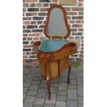Unusual Continental late 19th / early 20th century inlaid vanity unit / dressing table with lift