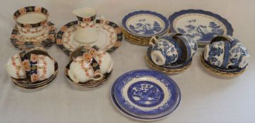 Booths Real Old Willow pattern tea service & a St Michaels part tea service & some willow pattern