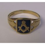 9ct gold and blue enamel gents Masonic ring size S weight 2.17 g