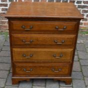 Kevin P Burks/Cobweb Craft bespoke oak chest of drawers H86cm W73cm D47cm