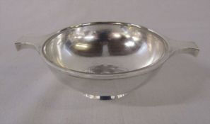 Silver 2 handled Quaich bowl with glass liner London 1936 L 13.5 cm weight (excluding liner) 4.32