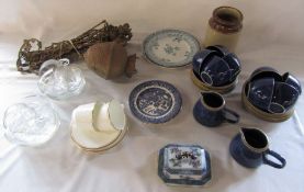 Assorted ceramics and glassware etc