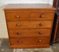 Victorian chest of drawers H 105 cm L 106 cm D 53 cm