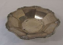 Silver dish D 22 cm H 3.5 cm, Birmingham 1937, weight 8.97 ozt / 279 g