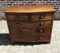 Victorian bow fronted chest of drawers on bracket feet H 91 cm L 107.5 cm