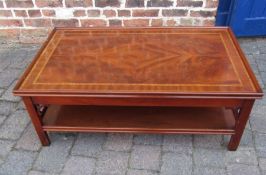 Coffee table 107 cm x 62 cm x 41 cm