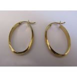 Pair of 9ct gold hoop earrings, weight 2 g, H 3 cm