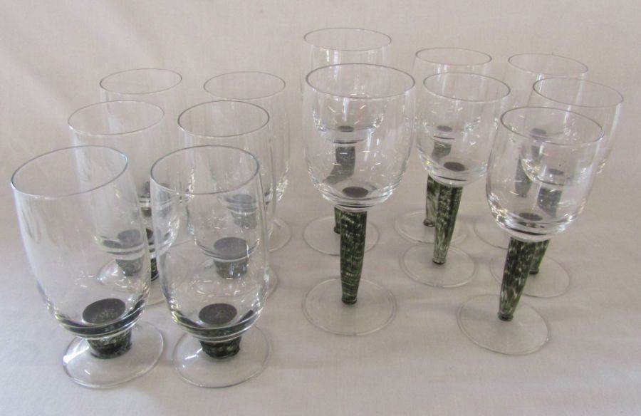 6 Denby jet glass tumblers H 17 cm, 2 goblets H 21.5 cm and 5 wine glasses H 19 cm