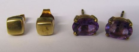 Pair of 9ct gold square studs (unmatching yellow metal/9ct gold butterflies) total weight 1.2 g