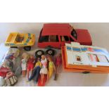 Various Sindy dolls and accessories, caravan, horse (not shown), Range Rover (2 wheels require